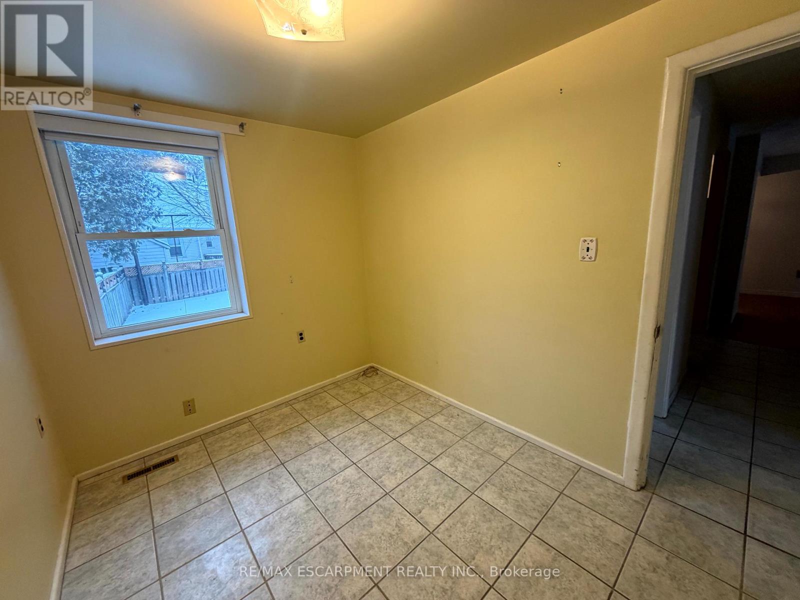 92 Gary Avenue, Hamilton, Ontario  L8S 1Y5 - Photo 20 - X12710528