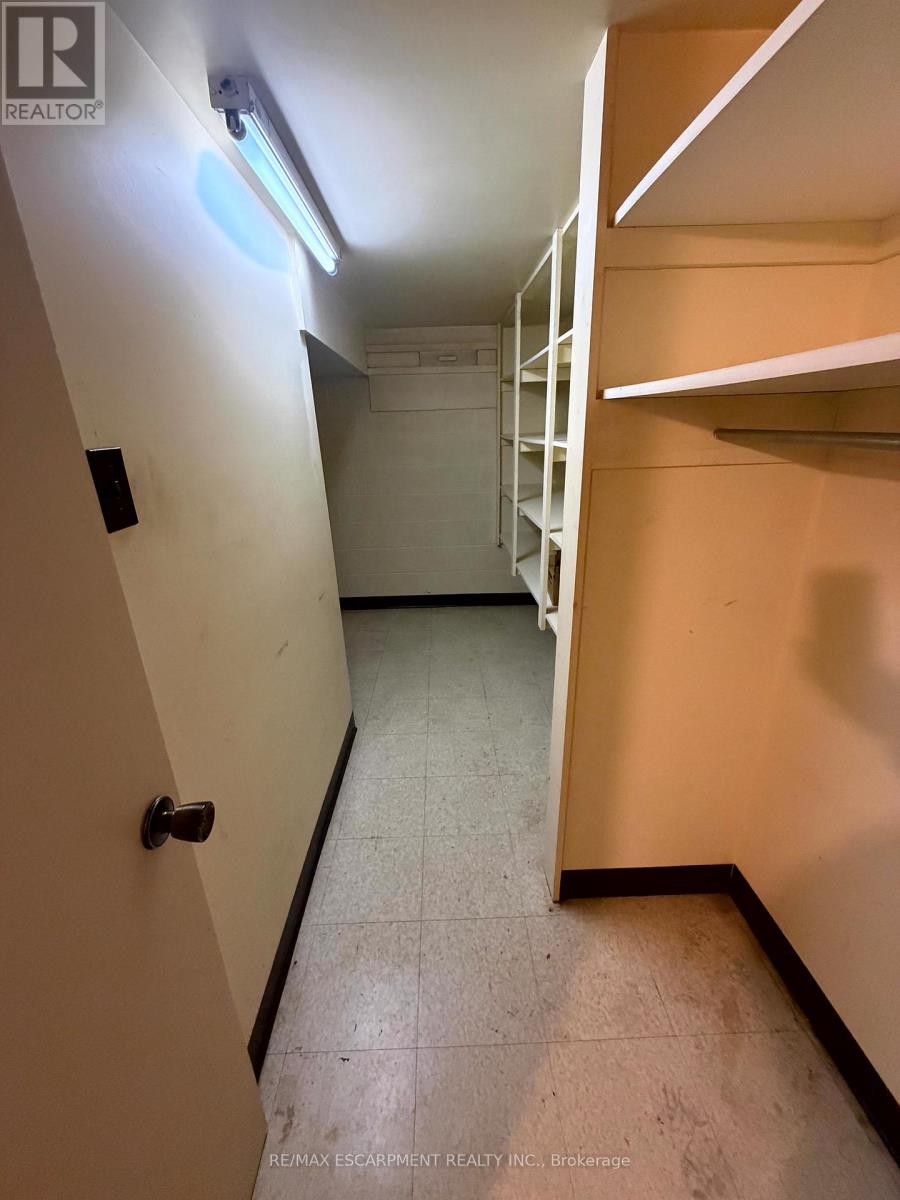 92 Gary Avenue, Hamilton, Ontario  L8S 1Y5 - Photo 22 - X12710528