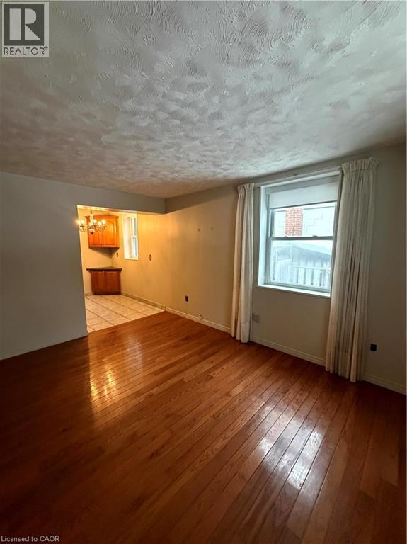 92 Gary Avenue, Hamilton, Ontario  L8S 1Y5 - Photo 10 - 40795225