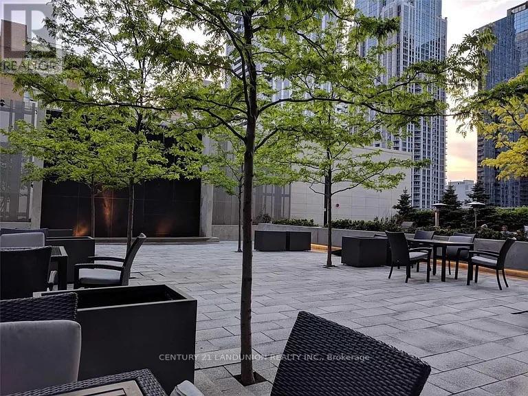 2706 - 386 Yonge Street, Toronto, Ontario  M5B 0A5 - Photo 8 - C12711492