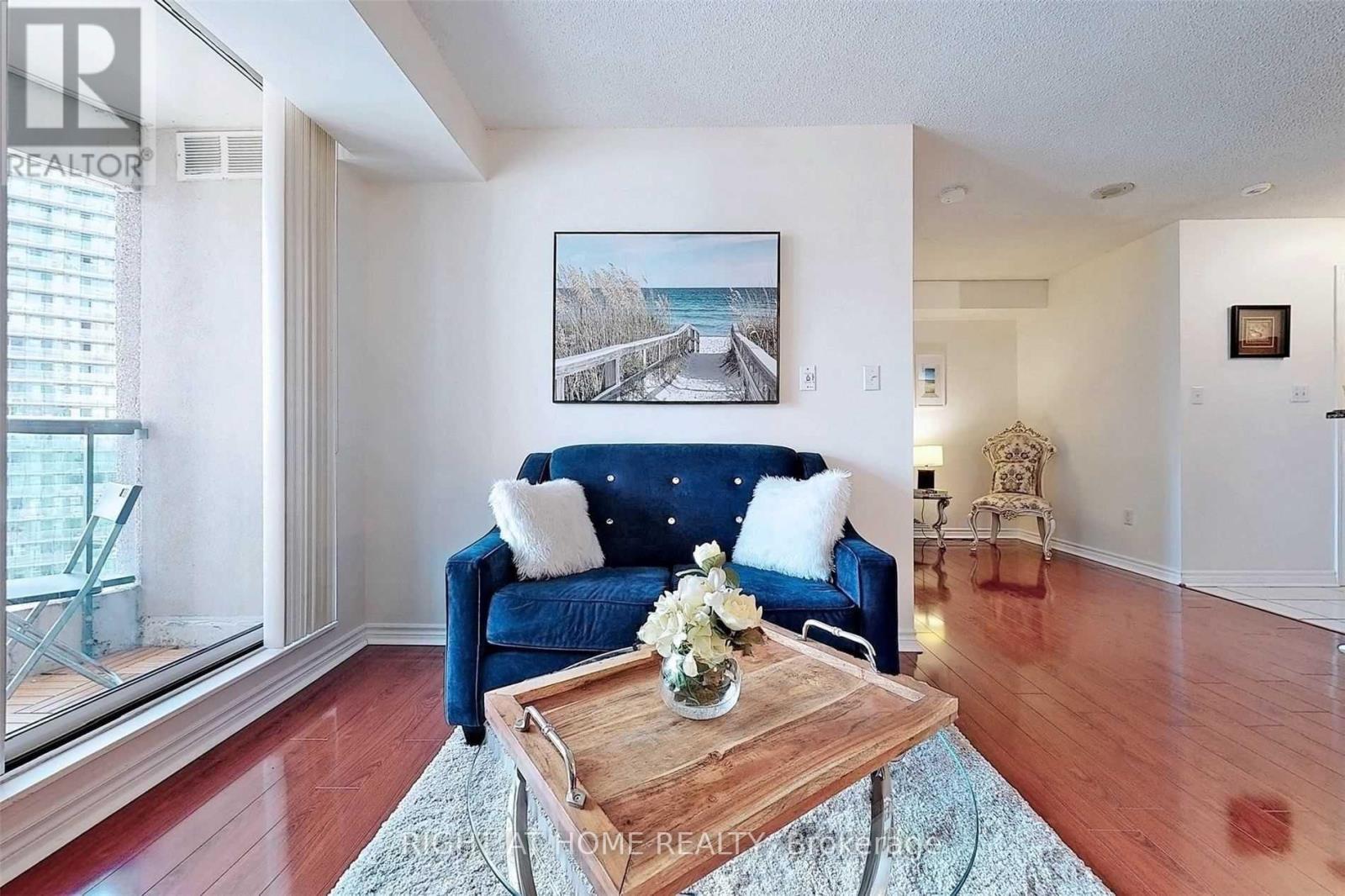 1601 - 7 Lorraine Drive, Toronto, Ontario  M2N 7H2 - Photo 9 - C12711558