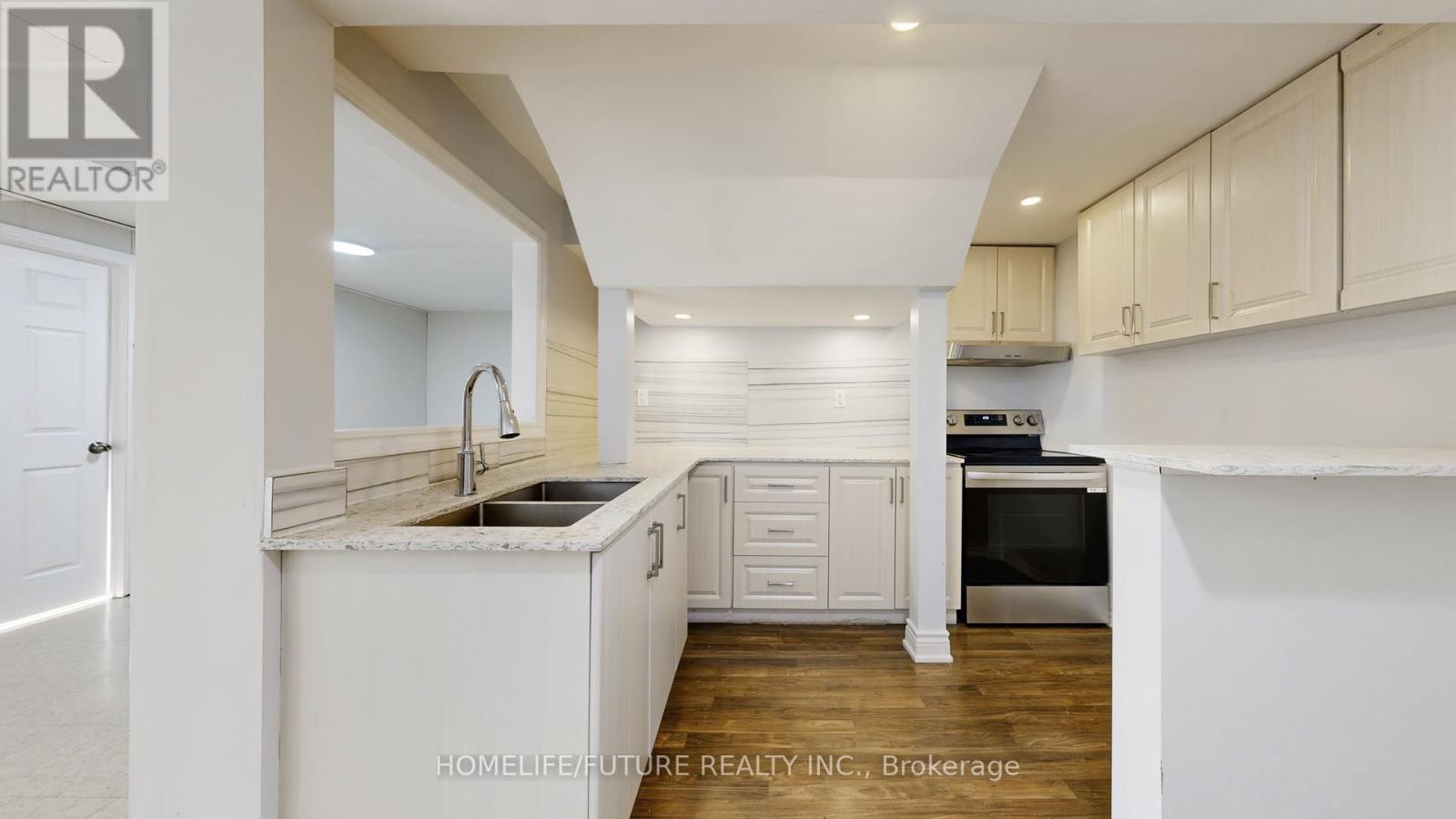 47 Woodthorpe Road, Toronto, Ontario  M4A 1S6 - Photo 25 - C12711560