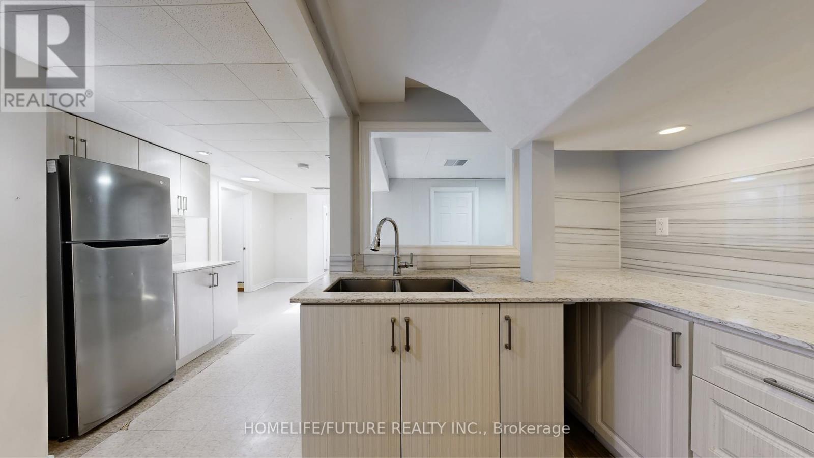 47 Woodthorpe Road, Toronto, Ontario  M4A 1S6 - Photo 27 - C12711560