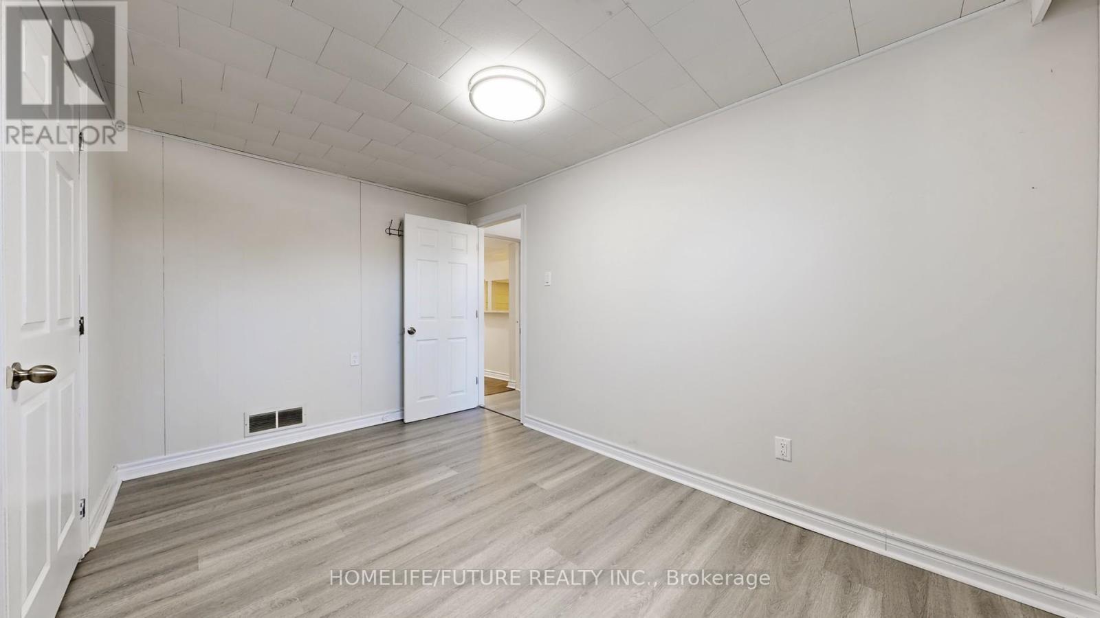 47 Woodthorpe Road, Toronto, Ontario  M4A 1S6 - Photo 39 - C12711560