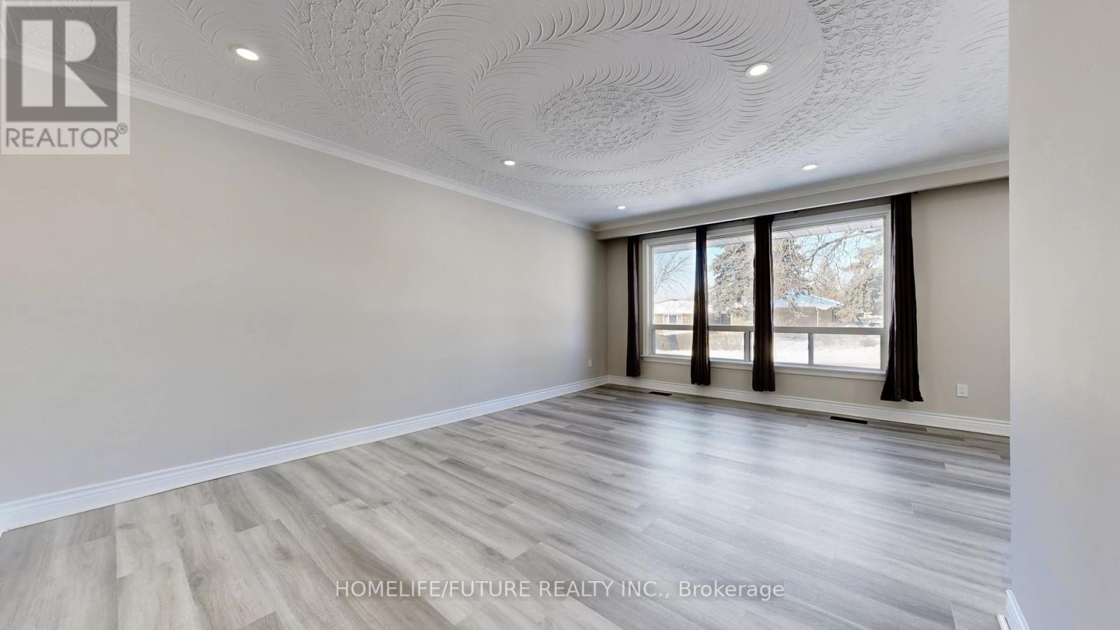 47 Woodthorpe Road, Toronto, Ontario  M4A 1S6 - Photo 6 - C12711560