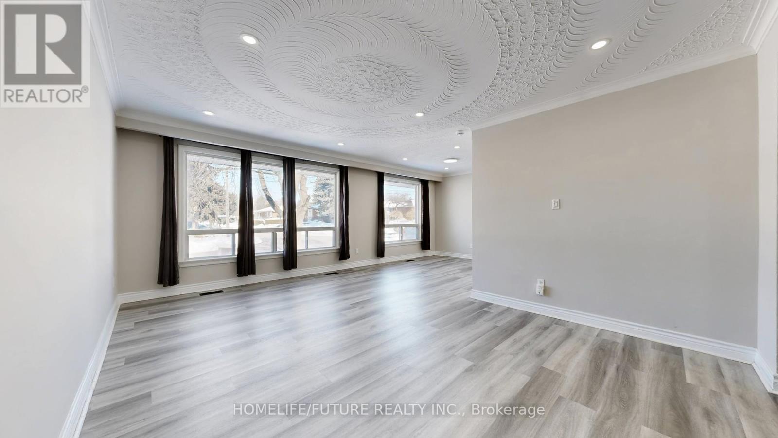 47 Woodthorpe Road, Toronto, Ontario  M4A 1S6 - Photo 7 - C12711560