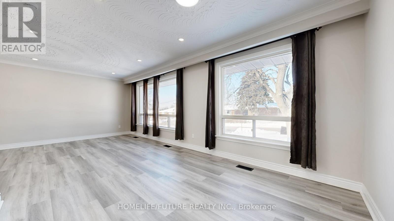 47 Woodthorpe Road, Toronto, Ontario  M4A 1S6 - Photo 9 - C12711560