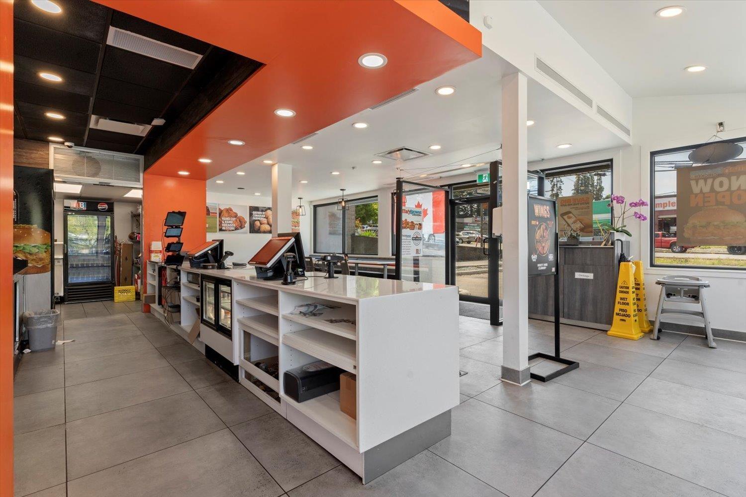 32260 South Fraser Way, Abbotsford, British Columbia  V2T 1W9 - Photo 5 - C8075295