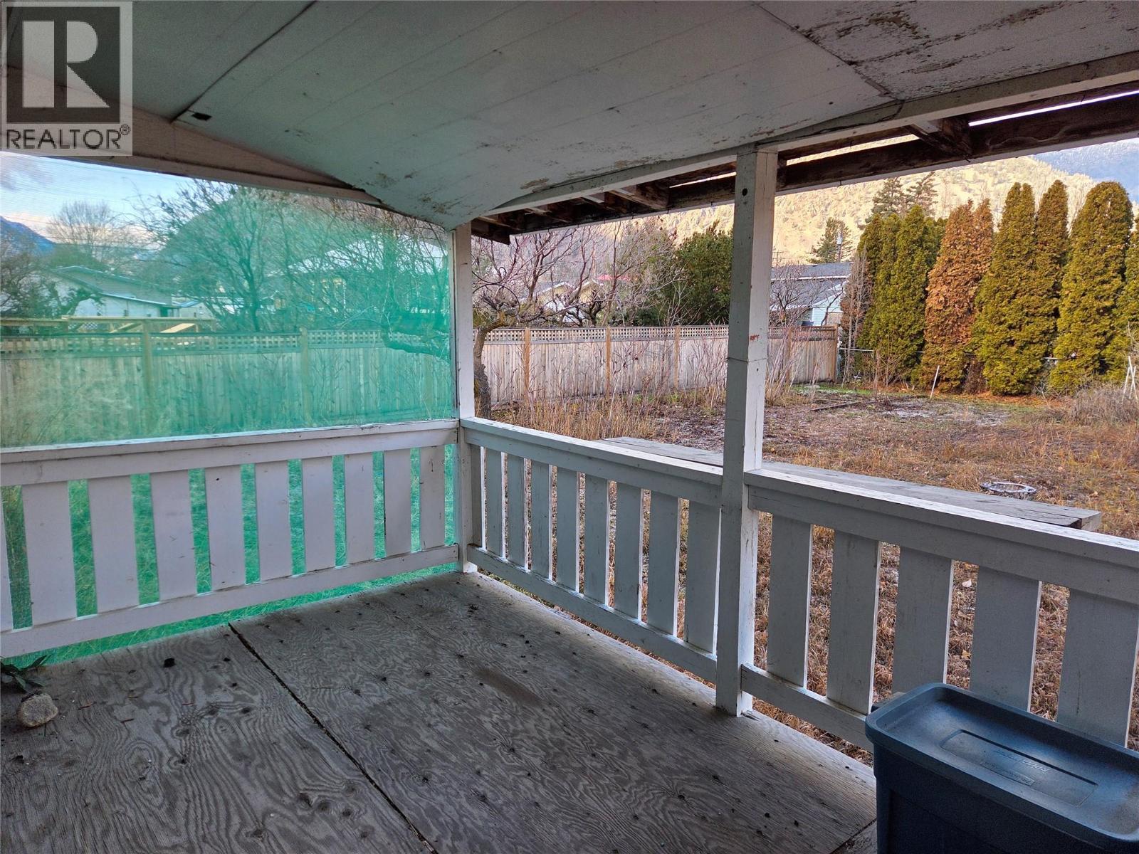 512 12th Avenue, Keremeos, British Columbia  V0X 1N3 - Photo 9 - 10371510