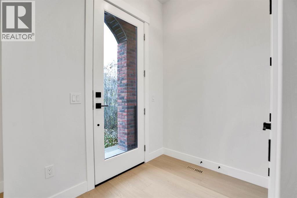 8528 47 Avenue Nw, Calgary, Alberta  t3b 1z9 - Photo 28 - A2276984