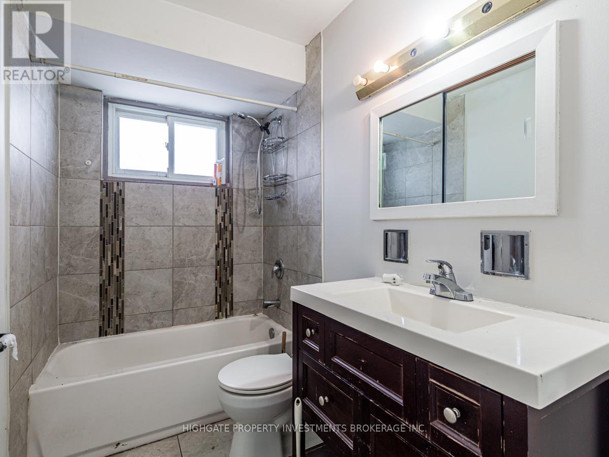 Main - 1348 Tatra Drive, Pickering, Ontario  L1W 1K6 - Photo 17 - E12711506