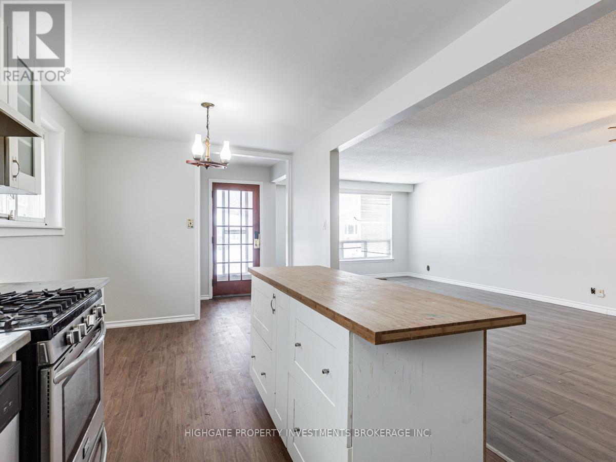 Main - 1348 Tatra Drive, Pickering, Ontario  L1W 1K6 - Photo 7 - E12711506