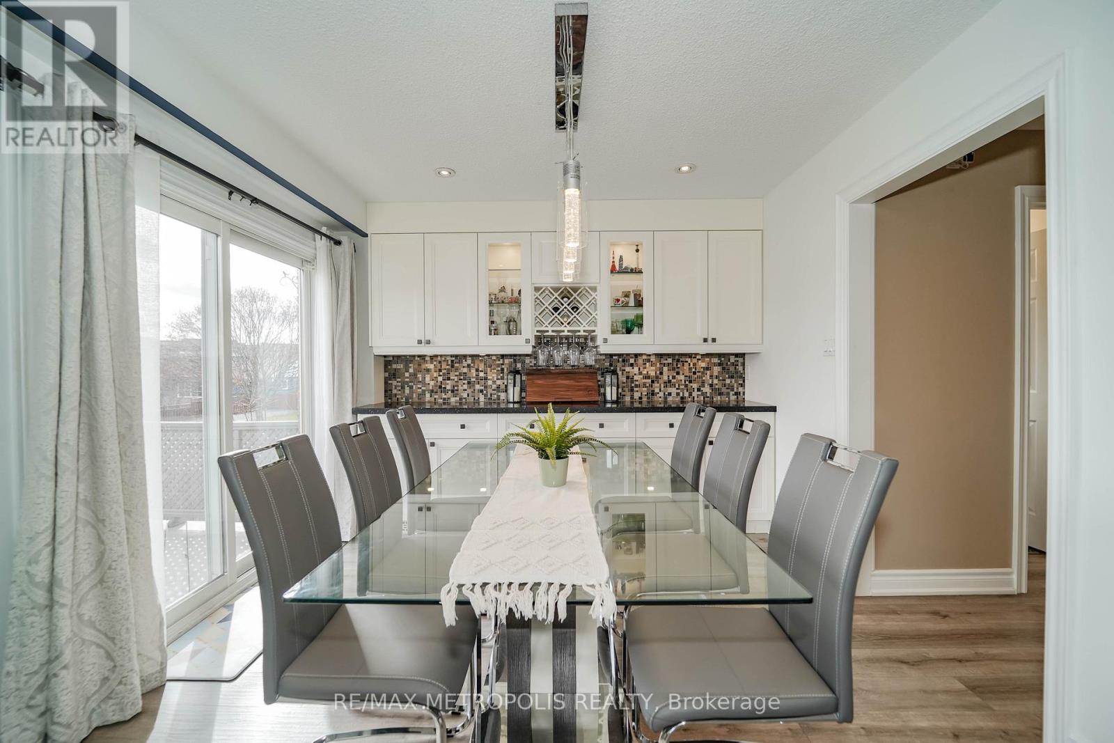 1319 Luna Court, Pickering, Ontario  L1W 3C3 - Photo 36 - E12711510