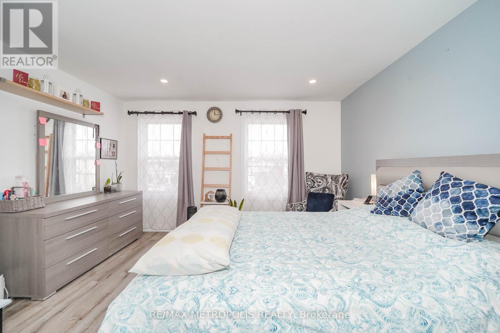 1319 Luna Court, Pickering, Ontario  L1W 3C3 - Photo 43 - E12711510