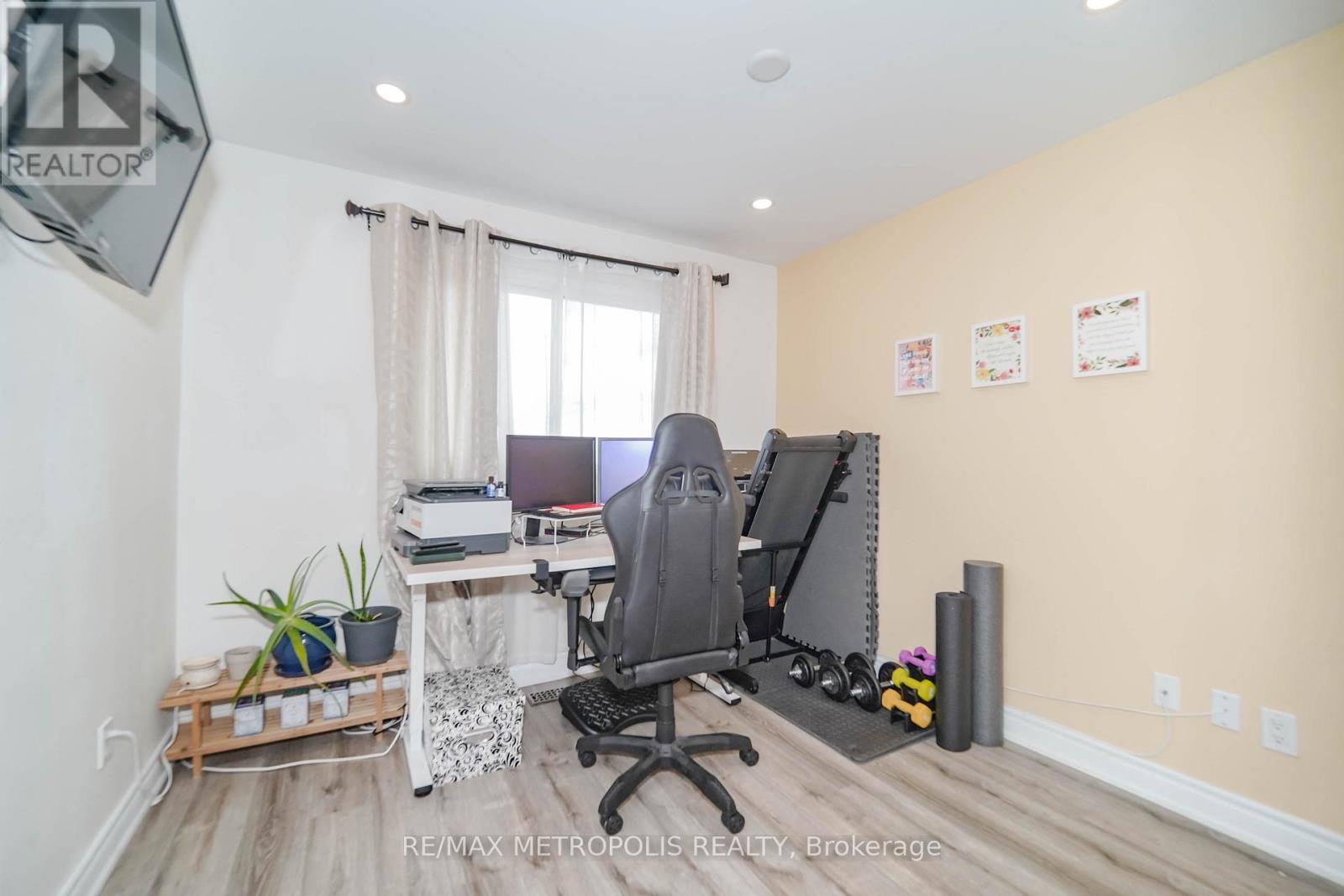 1319 Luna Court, Pickering, Ontario  L1W 3C3 - Photo 45 - E12711510