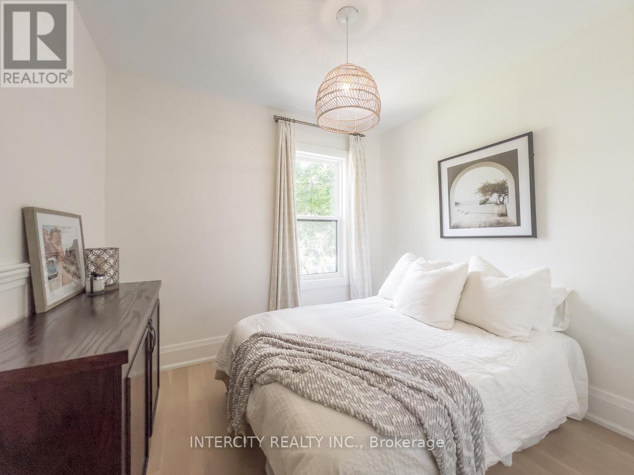 92 Dagmar Avenue, Toronto, Ontario  M4M 1W2 - Photo 12 - E12711512