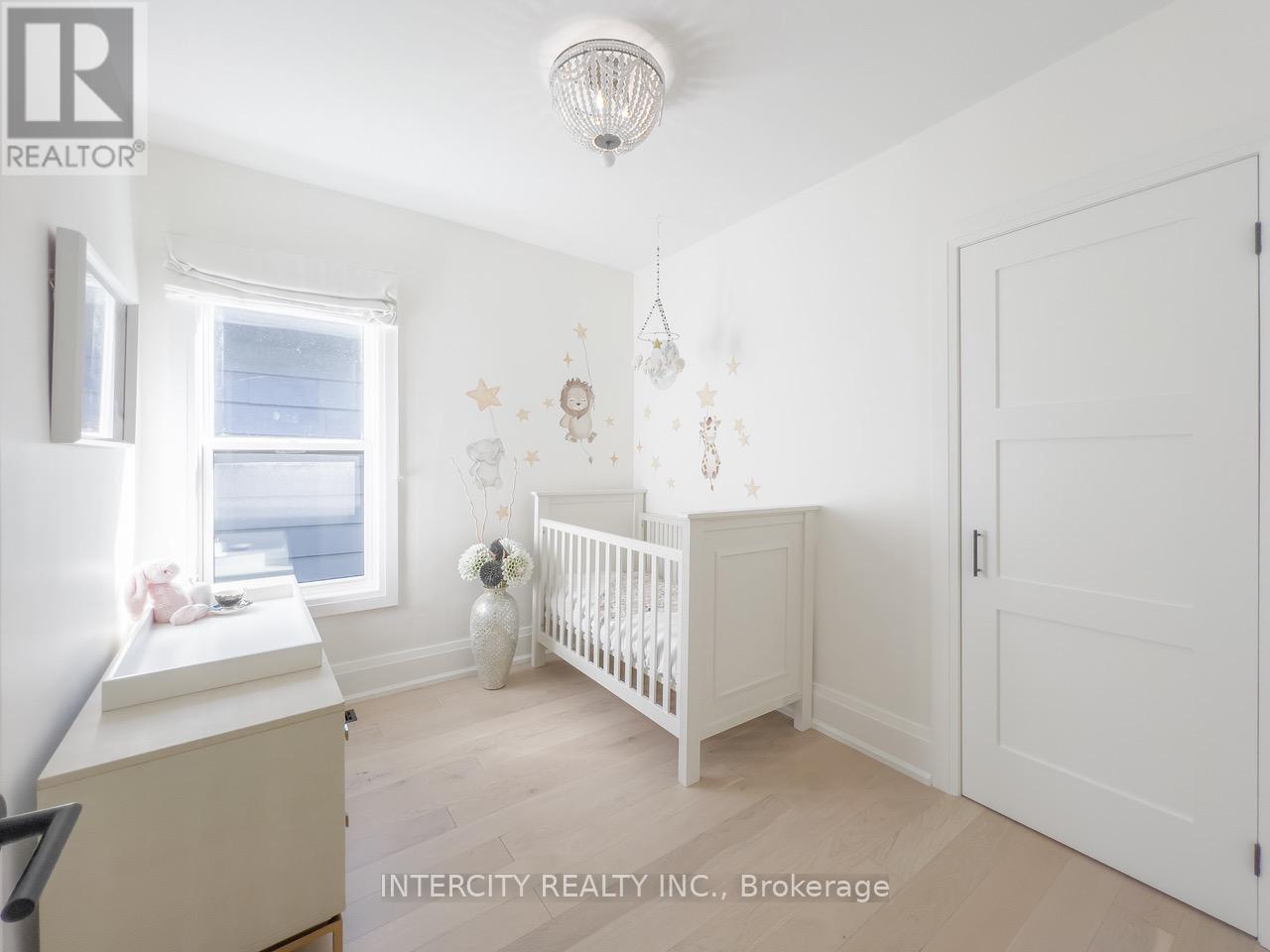 92 Dagmar Avenue, Toronto, Ontario  M4M 1W2 - Photo 13 - E12711512