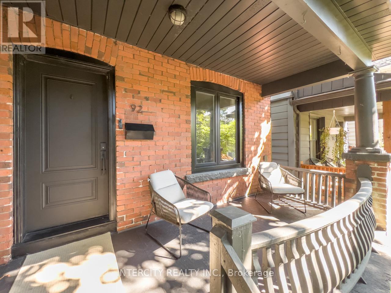 92 Dagmar Avenue, Toronto, Ontario  M4M 1W2 - Photo 2 - E12711512