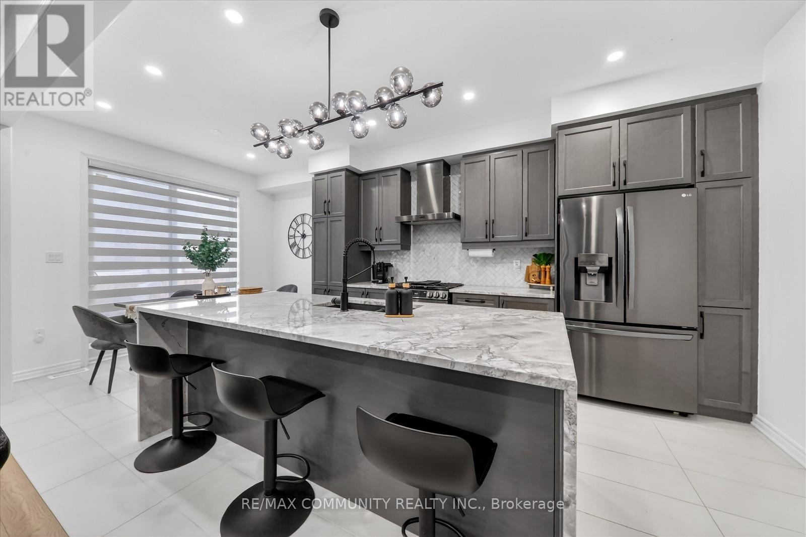 1431 Kerrydale Avenue, Pickering, Ontario  L1X 0M9 - Photo 20 - E12711568