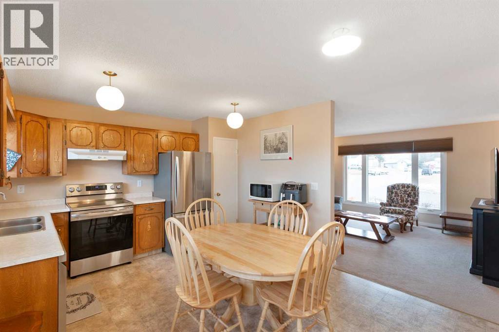 127 Edey Close, Cremona, Alberta  T0M 0R0 - Photo 6 - A2279003