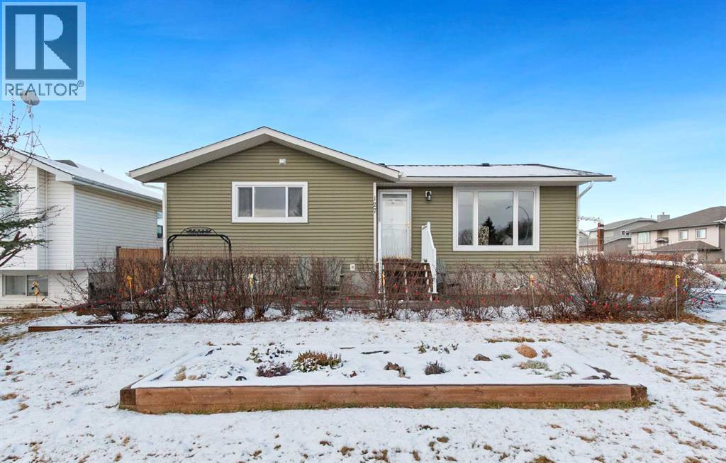 127 Edey Close, Cremona, Alberta  T0M 0R0 - Photo 2 - A2279003