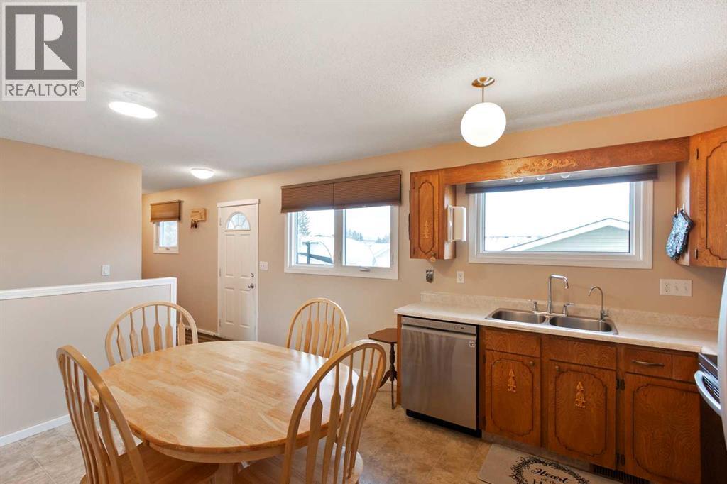 127 Edey Close, Cremona, Alberta  T0M 0R0 - Photo 8 - A2279003