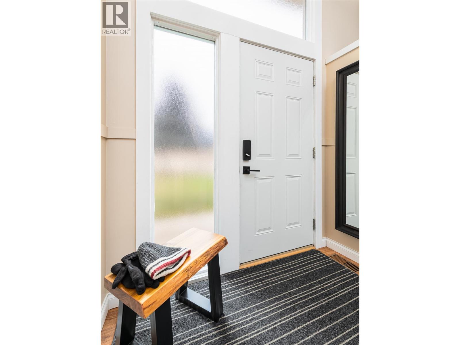 4857 Canyon Lister Road, Canyon, British Columbia  V0B 1C1 - Photo 6 - 10373151