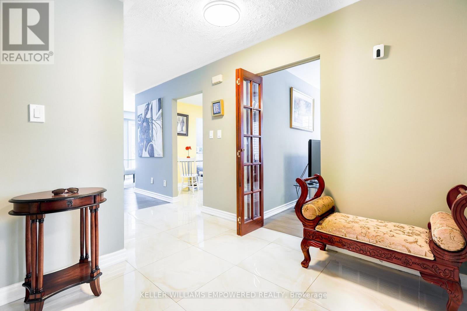 175 Simonston Boulevard, Markham, Ontario  L3T 4M1 - Photo 4 - N12711546