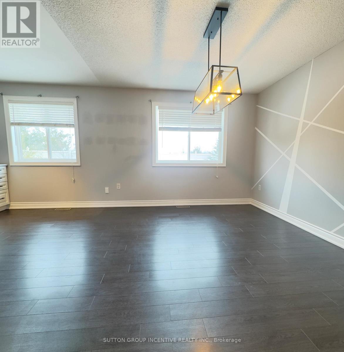 5 - 49 Ferndale Drive S, Barrie (Ardagh), Ontario  L4N 5W9 - Photo 7 - S12711502