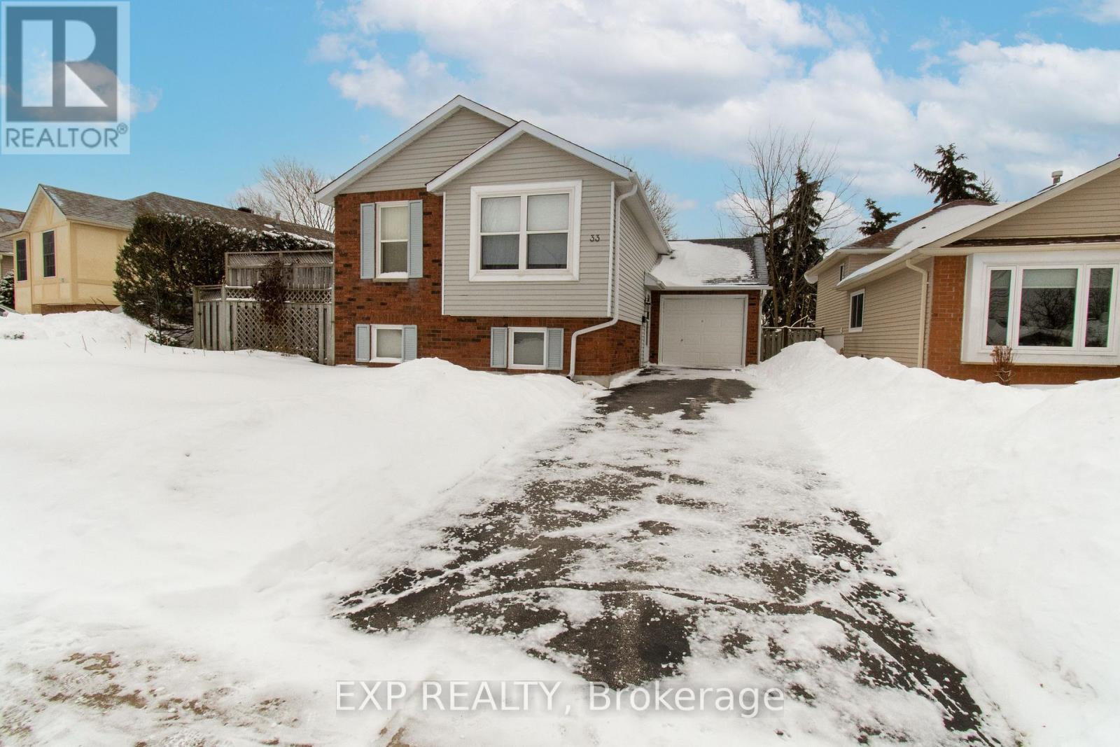 33 Knicely Road, Barrie, Ontario  L4N 6V3 - Photo 1 - S12711520