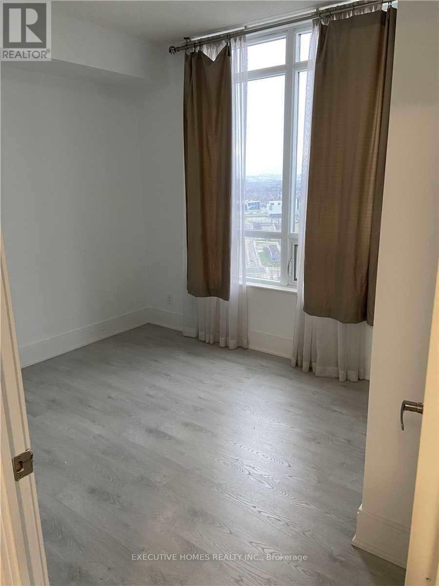 2707 - 330 Burnhamthorpe Road, Mississauga, Ontario  L5B 3Y5 - Photo 4 - W12711476