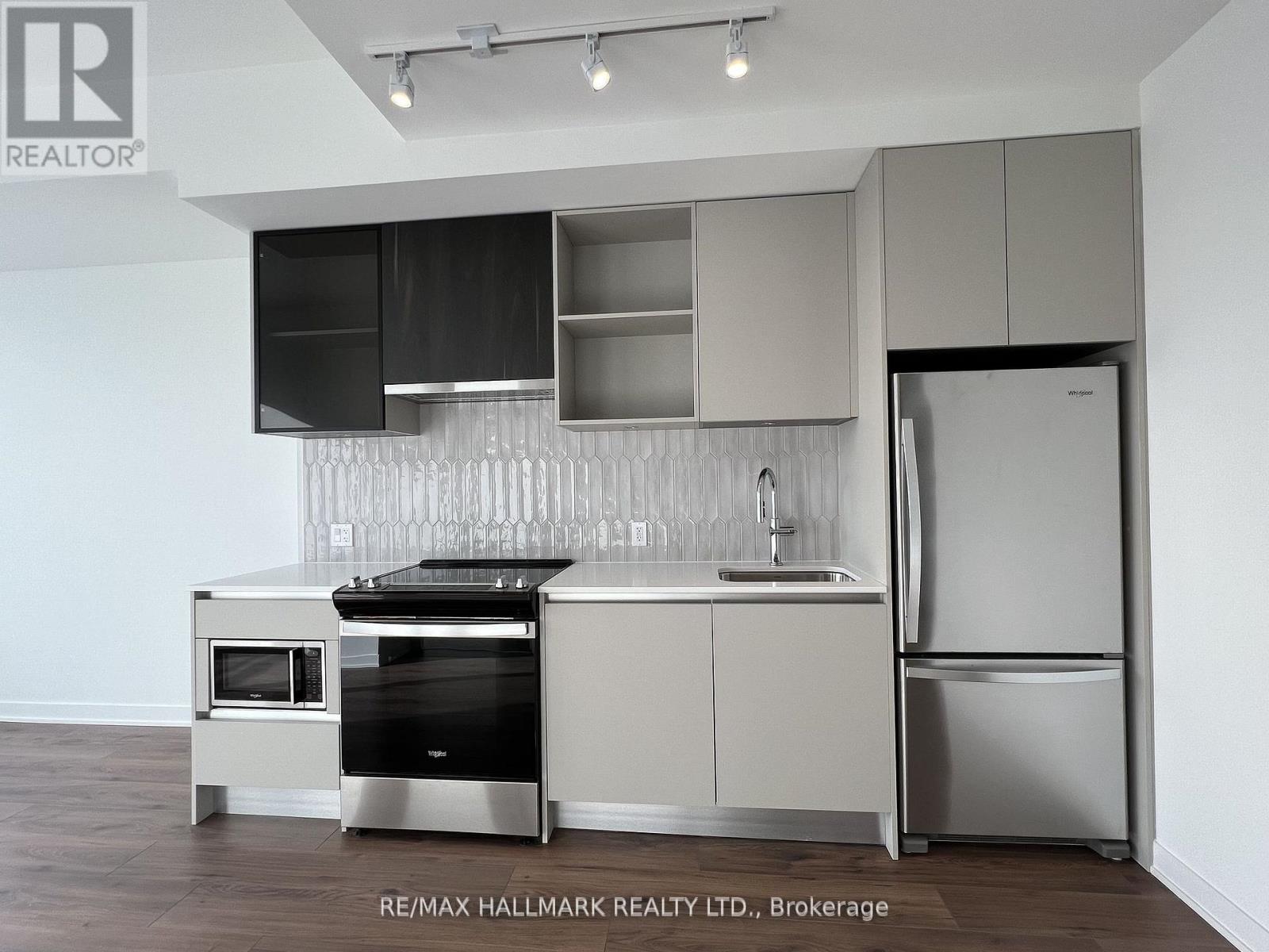 329 - 405 Dundas Street W, Oakville, Ontario  L6M 5P9 - Photo 11 - W12711488