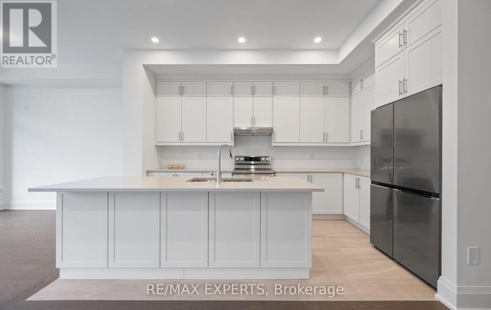 3304 Azam Way, Oakville, Ontario  L6M 4K1 - Photo 10 - W12711494