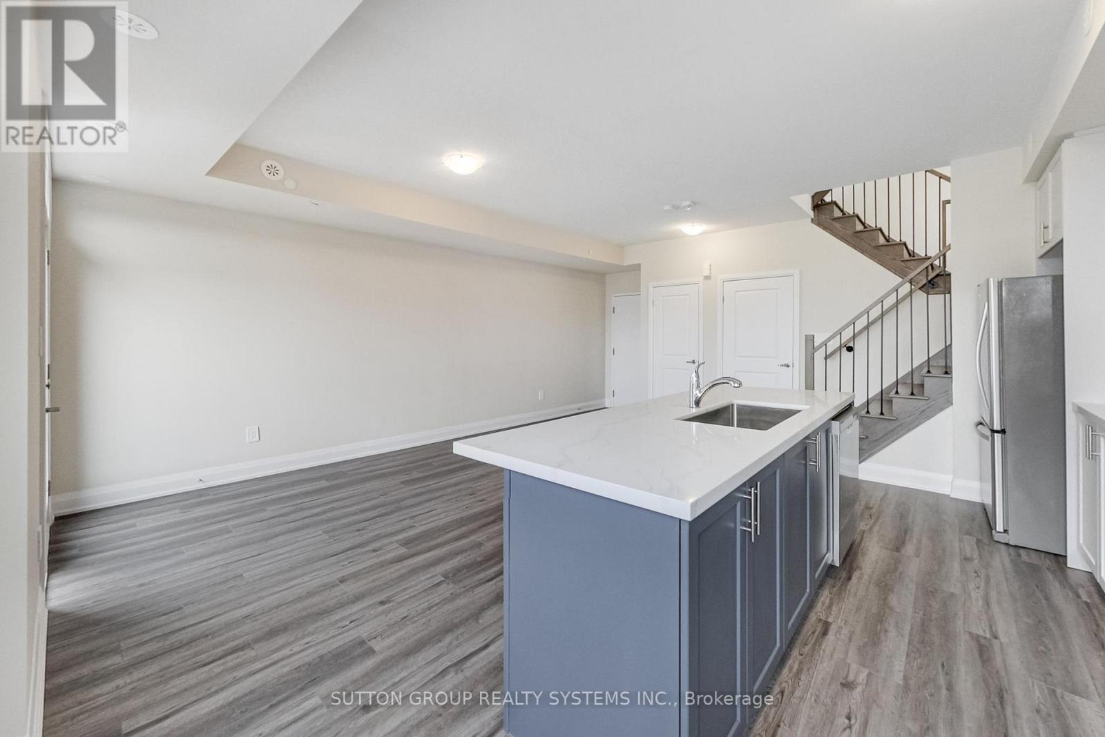 103 - 1577 Rose Way, Milton, Ontario  L9E 0J2 - Photo 11 - W12711552