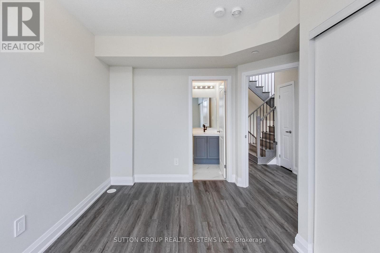 103 - 1577 Rose Way, Milton, Ontario  L9E 0J2 - Photo 26 - W12711552