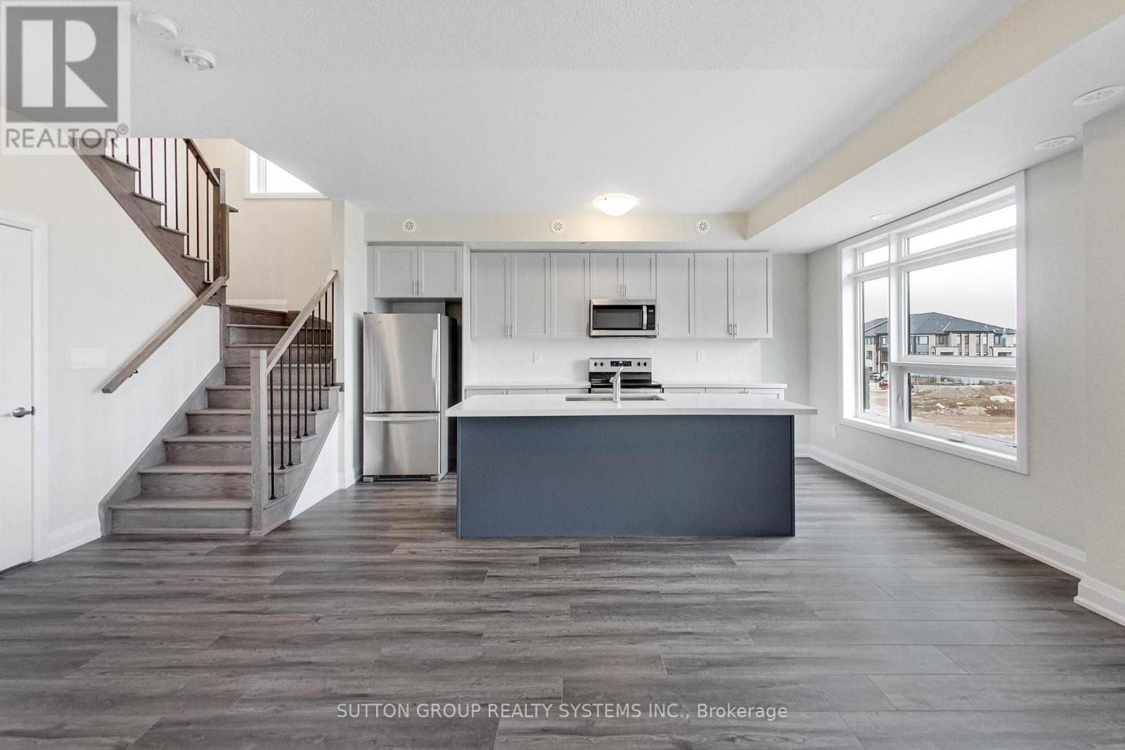 103 - 1577 Rose Way, Milton, Ontario  L9E 0J2 - Photo 6 - W12711552