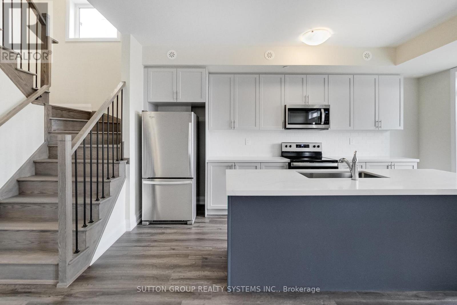 103 - 1577 Rose Way, Milton, Ontario  L9E 0J2 - Photo 8 - W12711552