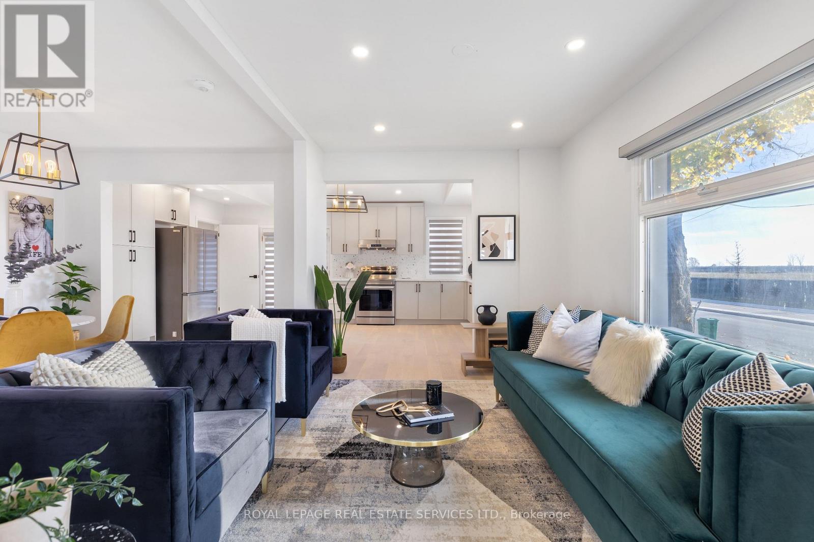 Main - 63 Port Street, Mississauga, Ontario  L5H 1E2 - Photo 9 - W12711554