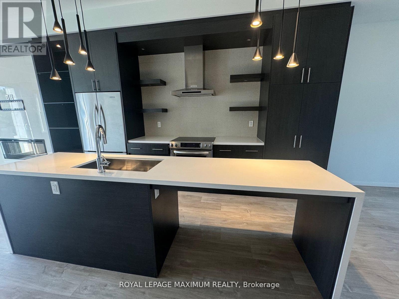 274 Vellwood Commons, Oakville, Ontario  L6L 6W2 - Photo 4 - W12711570