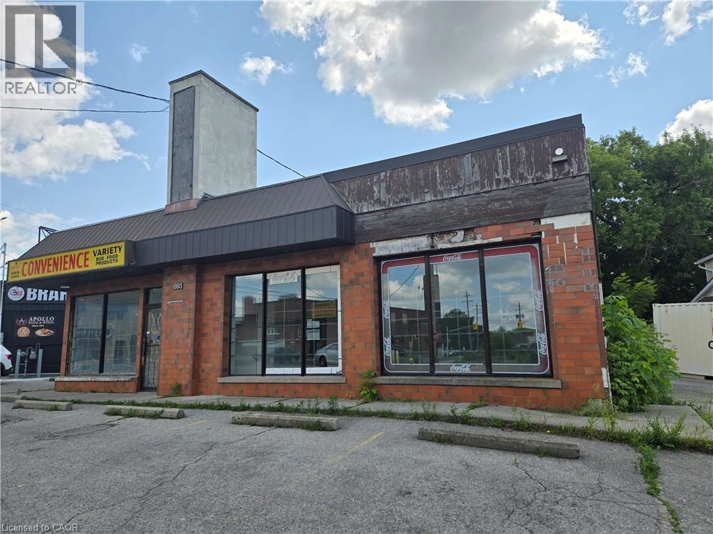 693 Hamilton Road, London, Ontario  N5Z 1T5 - Photo 2 - 40799660