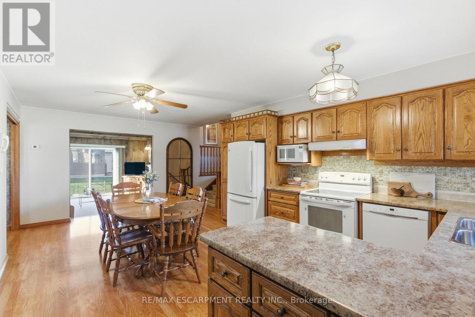 1235 Barton Street, Hamilton, Ontario  L8E 5G9 - Photo 10 - X12711490