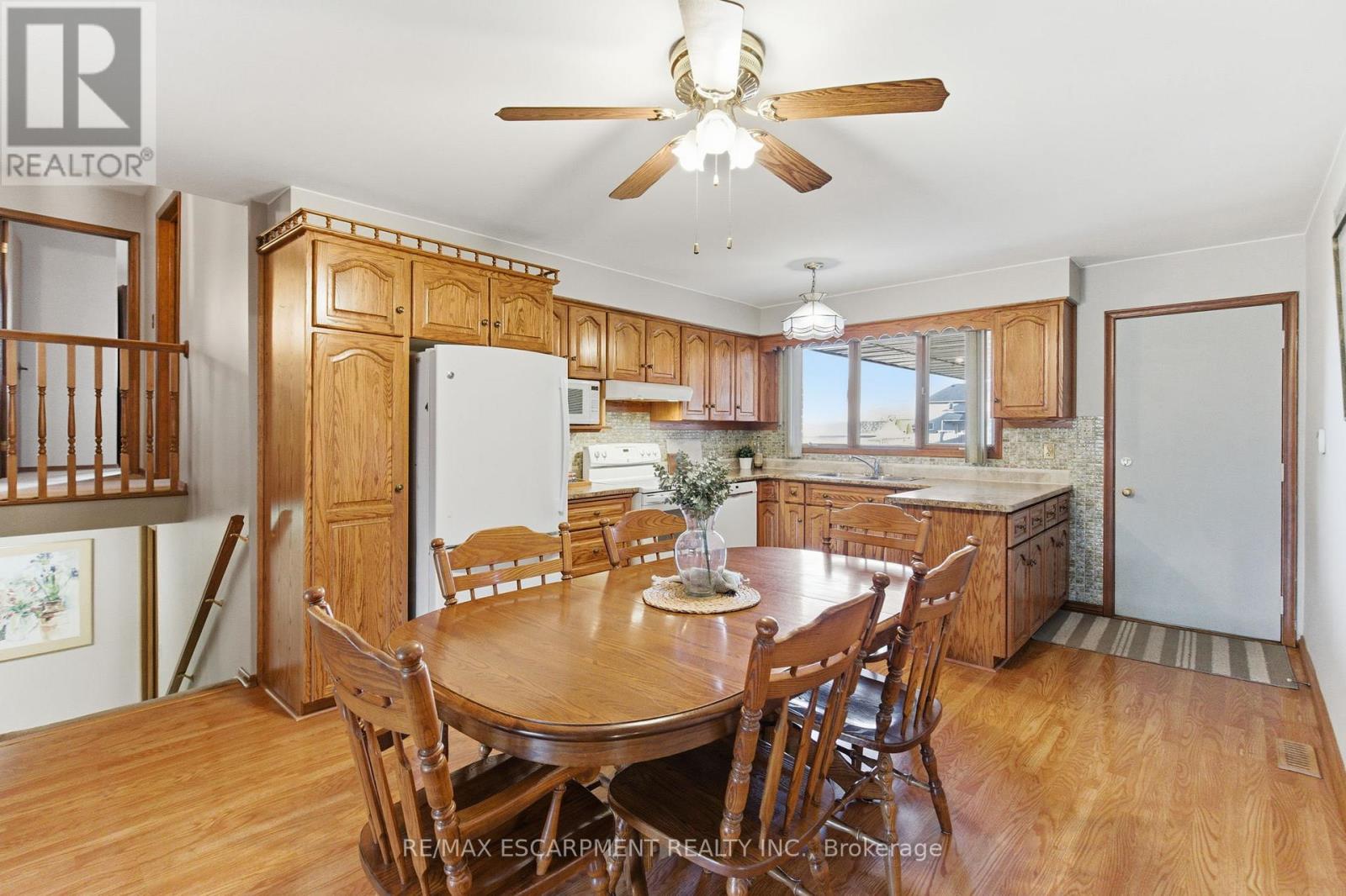 1235 Barton Street, Hamilton, Ontario  L8E 5G9 - Photo 12 - X12711490