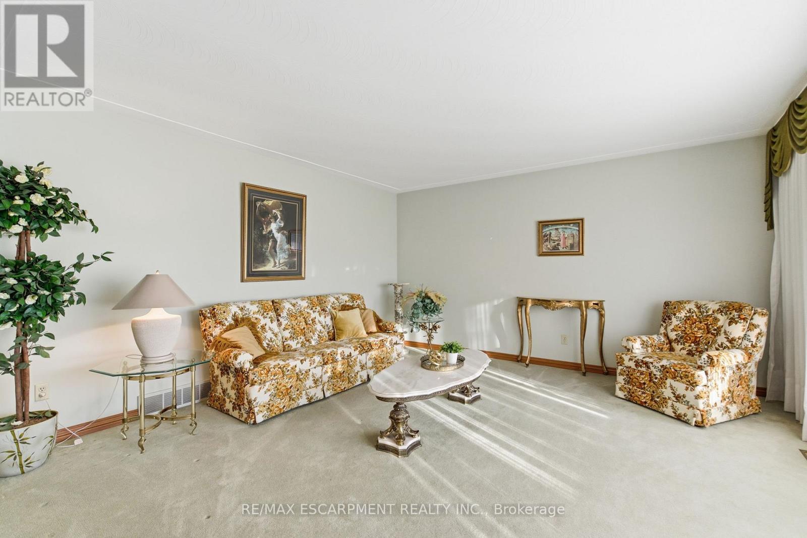 1235 Barton Street, Hamilton, Ontario  L8E 5G9 - Photo 7 - X12711490