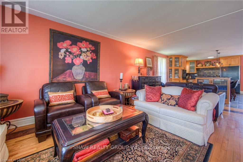 7 Squire Court, Waterloo, Ontario  N2J 4G8 - Photo 16 - X12711540