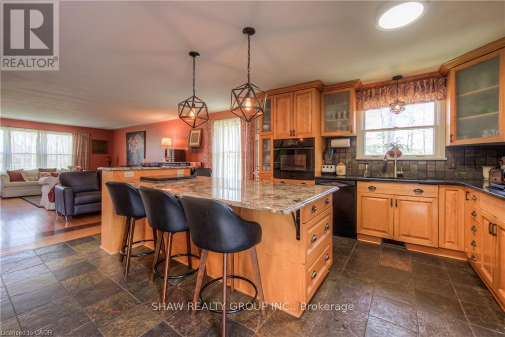 7 Squire Court, Waterloo, Ontario  N2J 4G8 - Photo 17 - X12711540