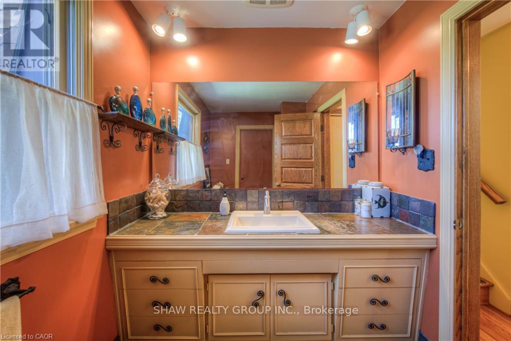 7 Squire Court, Waterloo, Ontario  N2J 4G8 - Photo 21 - X12711540