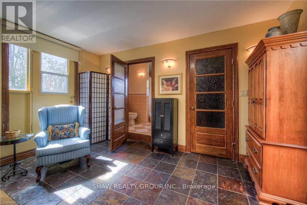 7 Squire Court, Waterloo, Ontario  N2J 4G8 - Photo 25 - X12711540