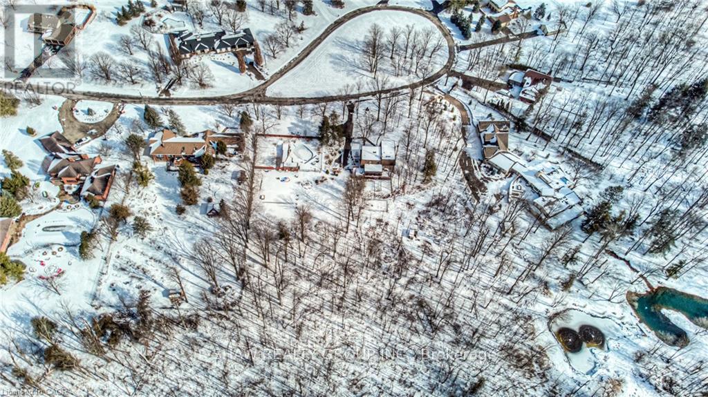 7 Squire Court, Waterloo, Ontario  N2J 4G8 - Photo 38 - X12711540