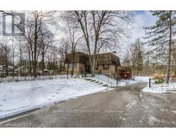 7 SQUIRE COURT, Waterloo, Ontario