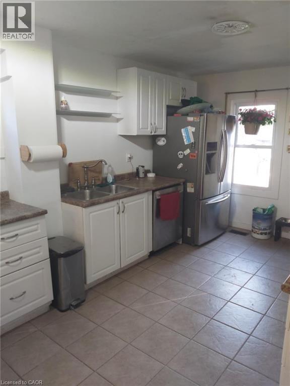 82 Cambridge Avenue, Hamilton, Ontario  L8H 1T6 - Photo 4 - 40789484